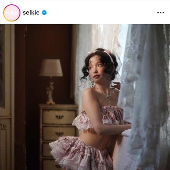 Selkie Secret Lover Degas Top - Picture 4 of 9